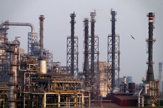 Perdana Menteri Modi serukan pengurangan ketergantungan energi impor